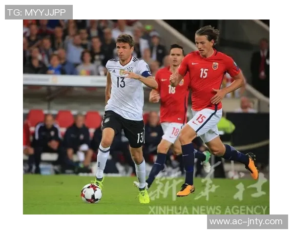 胡梅尔斯与穆勒重聚羊头牌锦标赛合影引发球迷热议 胡梅尔斯与穆勒重聚羊头牌锦标赛合影引发球迷热议